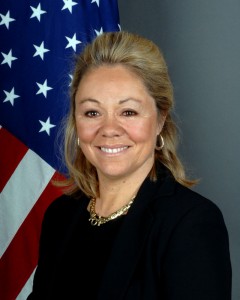 American Ambassador, Ms Eileen Chamberlain Donahoe gave the shortest speech with the strongest message. She said, “Sri Lanka should have a full and credible investigation and should come up with reasonable reconciliation at the earliest. If you fail do so, Sri Lanka will face more international pressure through different methods”